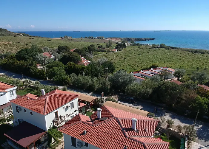 K Bozcaada Paralia