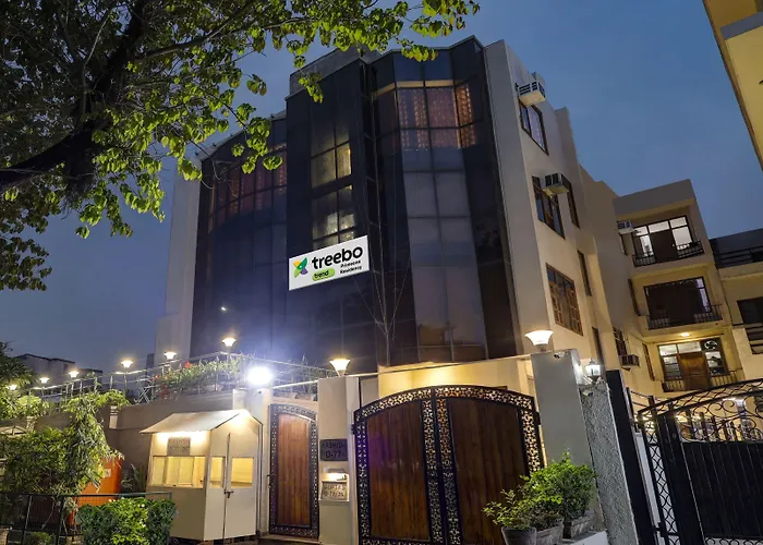 Treebo Primeone Hotel Noida