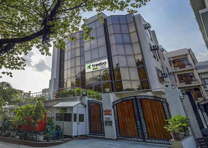 Treebo Primeone Hotel Noida