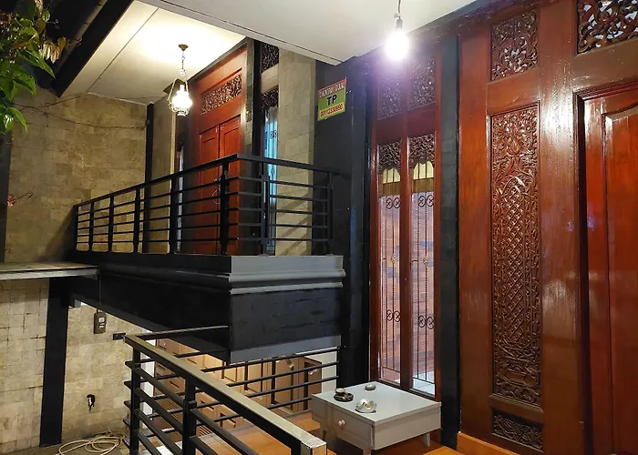 Dewi House Pondok Hijau Parongpong Bandung 1