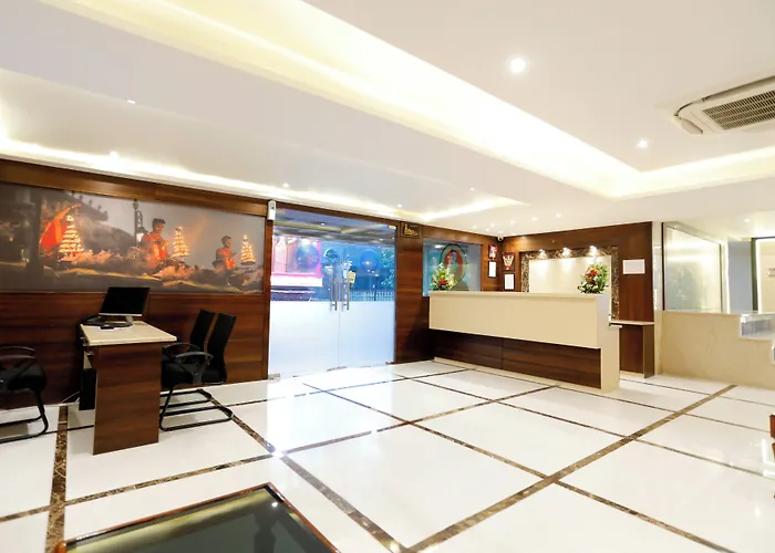 Hotel Dolphin Grand Varanasi