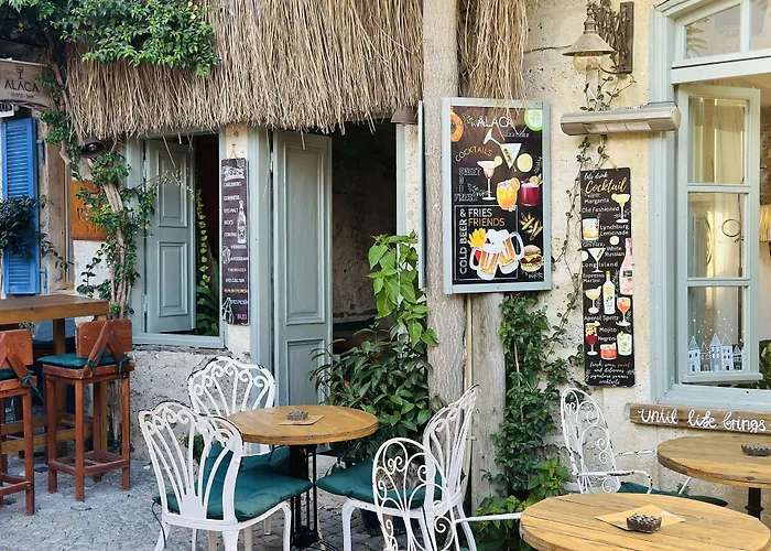 Alaca Butik Otel Alaçatı