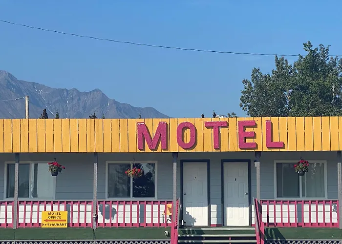 Glacier View Inn Haines Junction