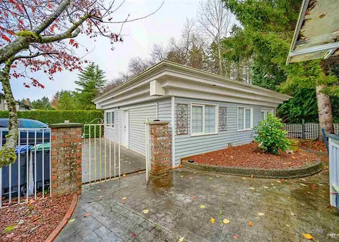 Ocean Park B&B Surrey