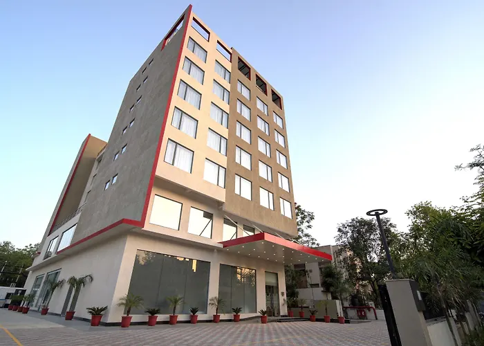 7 Apple Hotel Pratap Nagar Jaipur