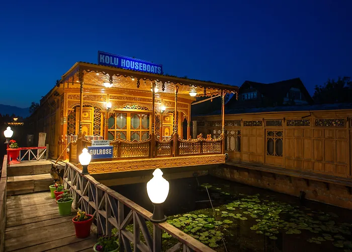 Kolu Group Of Houseboats Hotel Srinagar 