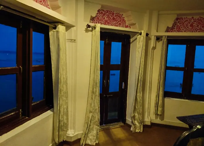 Dwivedi Hotels Hotel Elena Varanasi