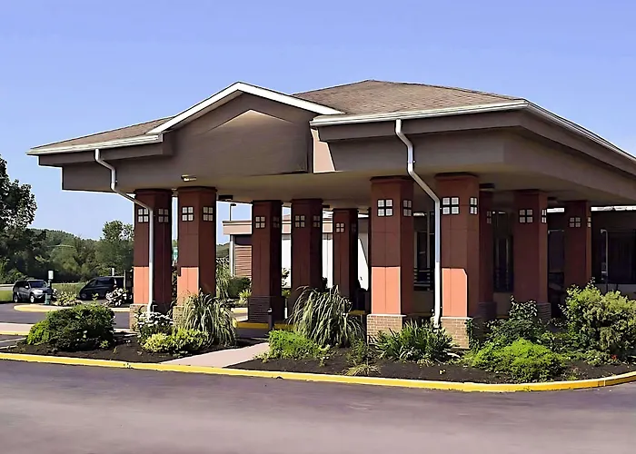 Quality Inn & Suites Syracuse - Carrier Circle East Syracuse