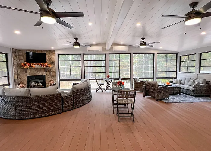 Four Seasons For Fun Bed & Breakfast Lakeville