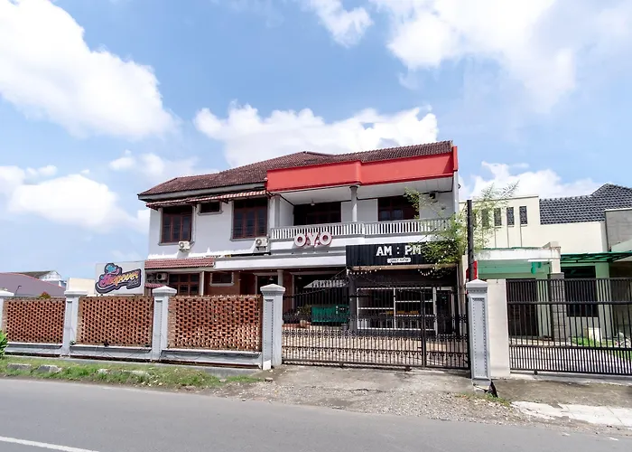OYO 2777 Sleepover Sei Serayu Medan