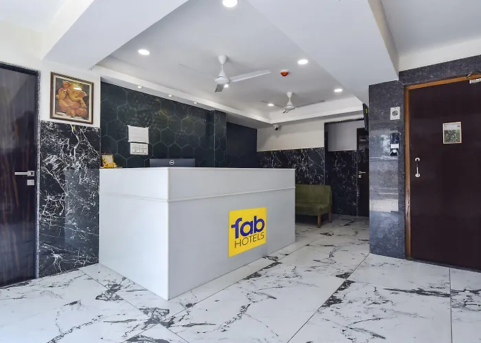 Via Shri Krishna Hotel Vadodara