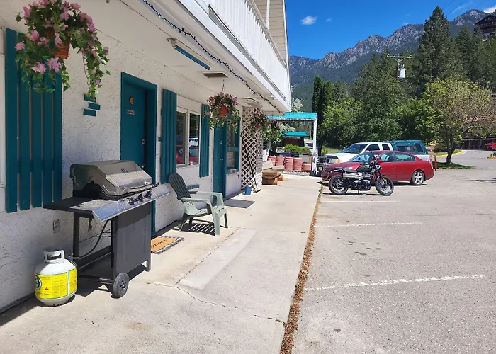 Appletree Inn Radium Hot Springs