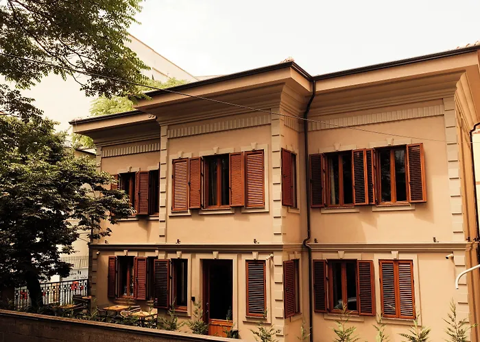 Faces & Places Boutique Hotel Tirana