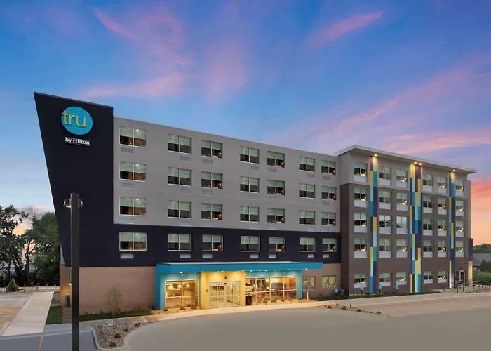 Tru By Hilton Lincoln East Hotel