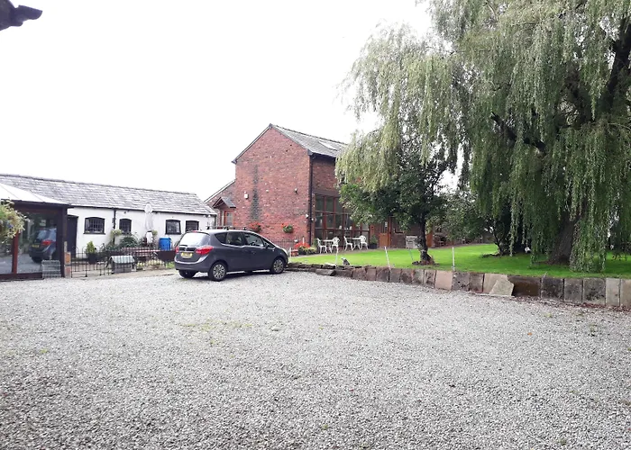 Brook Barn B&B Hale 