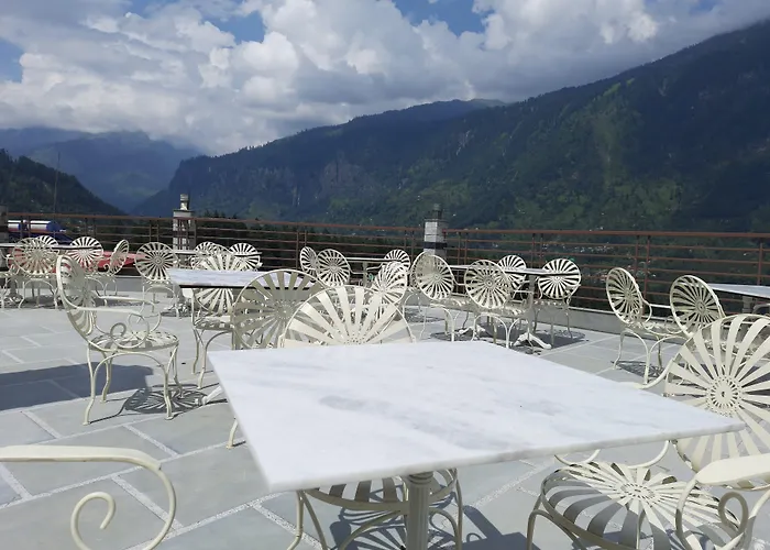 Mastiff Xanadu Hotel Manali 