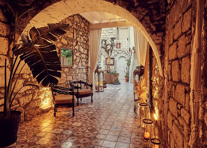 Morisi Avlu Otel Alaçatı