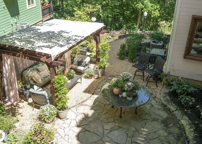 Inn At Rose Hall Eureka Springs