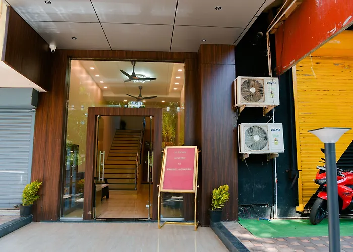 Malvan'S Aishwarya Hotel