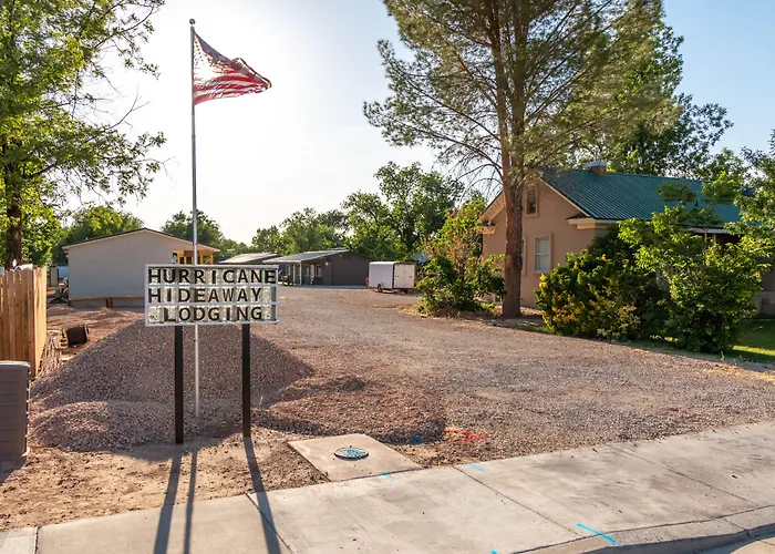 Hurricane Hideaway Lodging