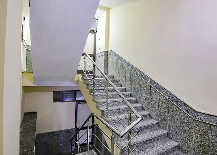 Fabhotel Devise Residency New Delhi