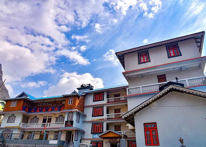 Rufina Royal Lachung