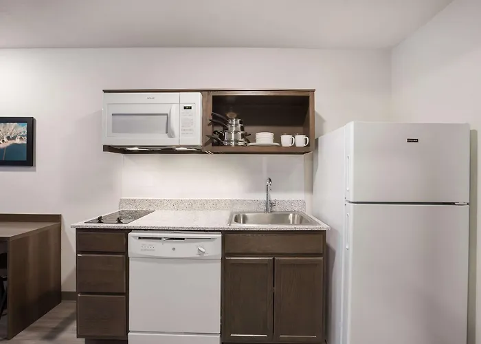 Woodspring Suites Detroit Madison Heights