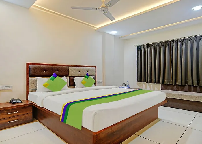 Treebo Jayshree Palace C21 Business Park Indore