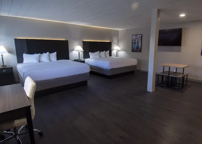 Americana Modern Hotel Redding