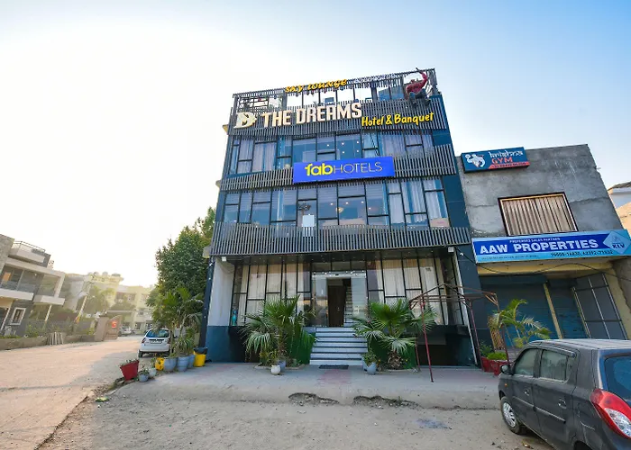 Fabhotel The Dreams Kharar