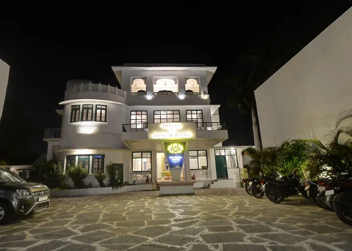 Treebo The Regal House, Near Fateh Sagar Lake Udaipur
