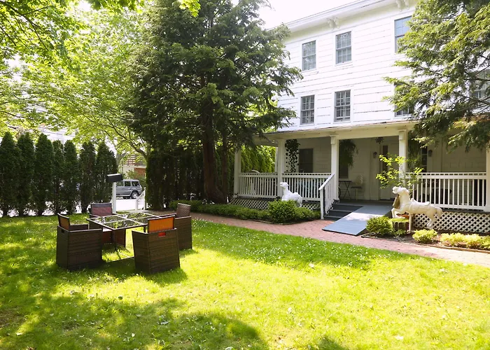 Harpoon House Bed & Breakfast Southampton