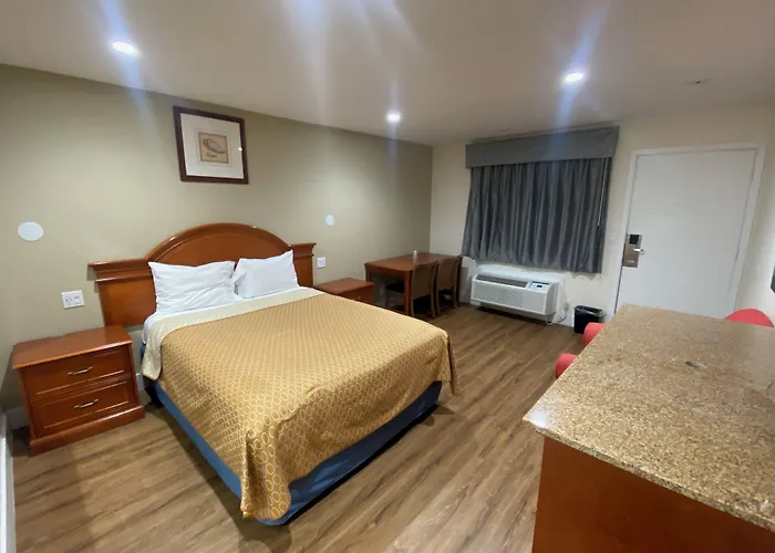 Royale Inn Motel Whittier