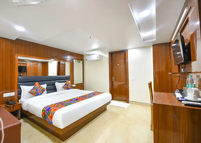 Fabhotel Mona International New Delhi