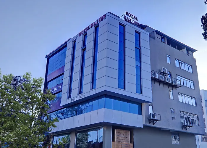 Treebo Raj Inn Lalpur Ranchi