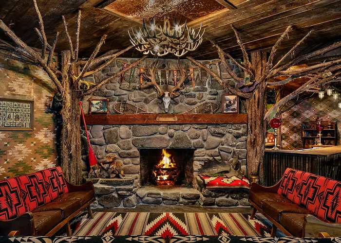 Urban Cowboy Lodge Big Indian