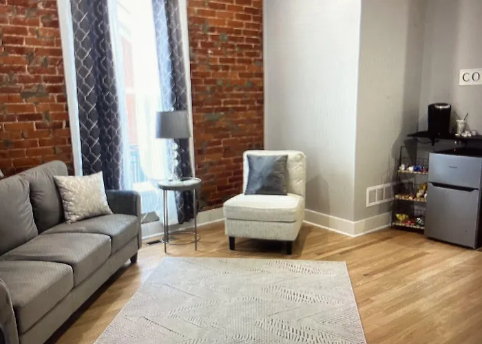 Brickhouse Loft - A Boutique Hotel Martinsville