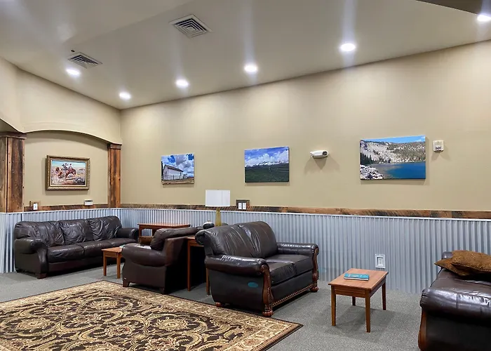 Red Rock Lodge Challis