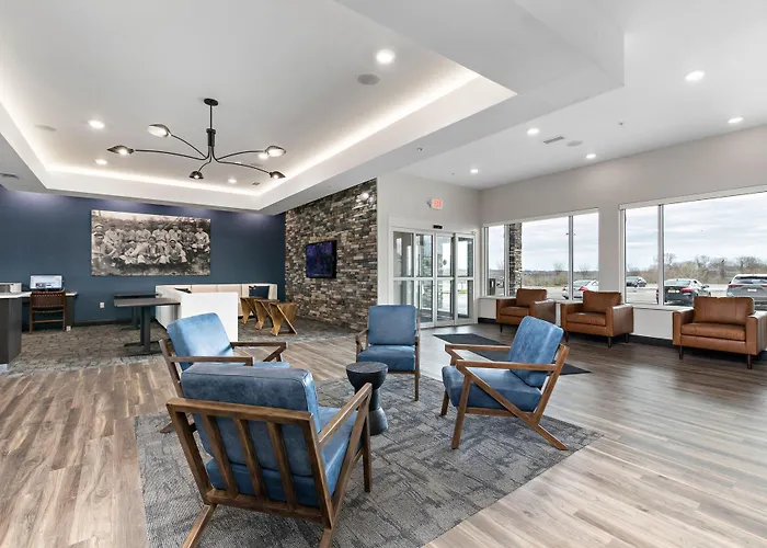 Holiday Inn Express Kansas City North - Parkville By Ihg