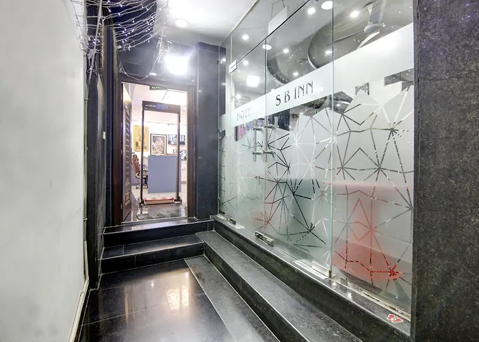 Hotel S B Inn New Delhi