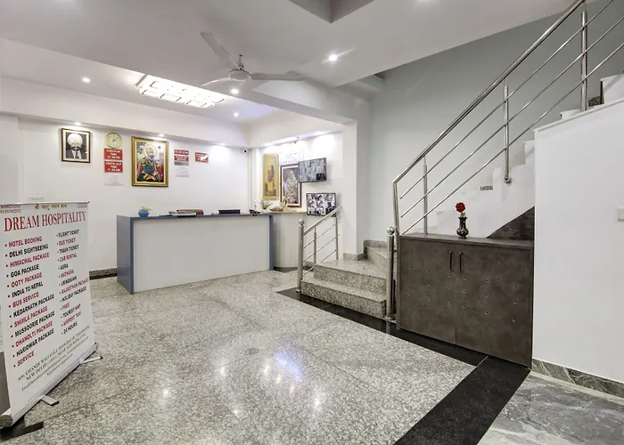 Hotel S B Inn New Delhi