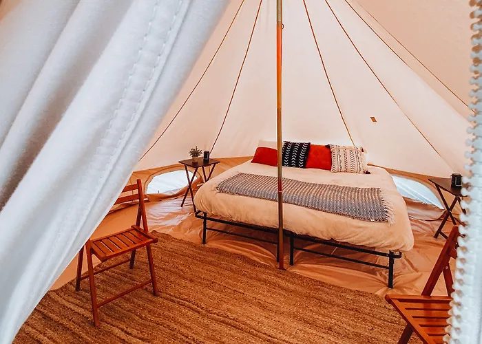 Wander Camp Glacier Coram