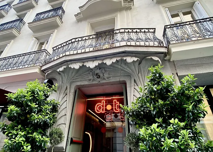 Chic & Basic Dot Hotel Madrid