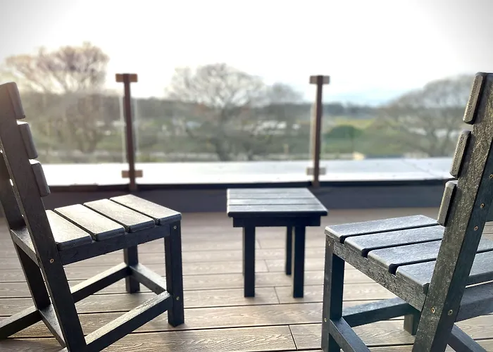 Hex Wildlife Hotel At Yorkshire Wildlife Park Doncaster
