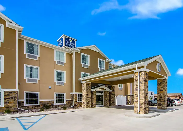 Cobblestone Hotel & Suites - Newport