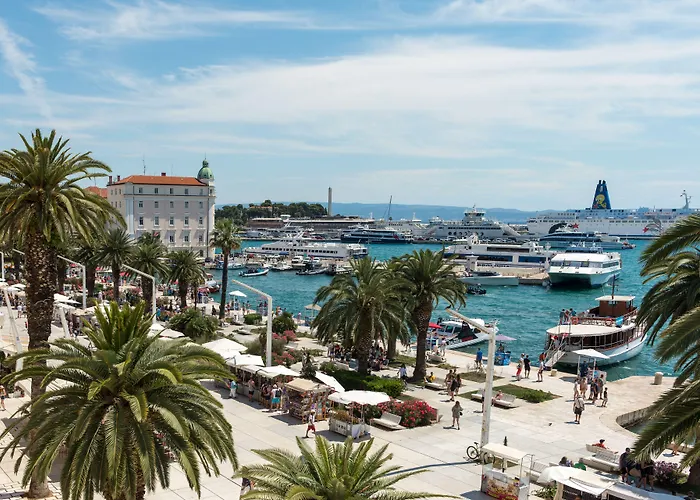 Palms Promenade Luxury Rooms Split