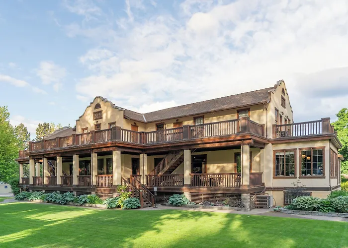 Naramata Inn