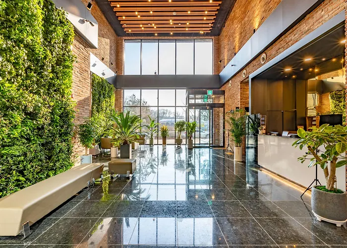 Urban-Est Hotel Goyang