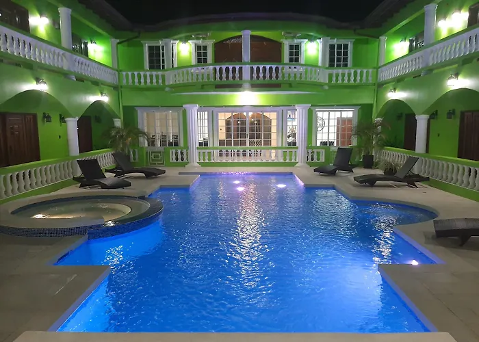Pesheres Inn & Spa Bon Accord Village
