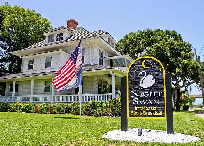 Night Swan Intracoastal Bed & Breakfast New Smyrna Beach